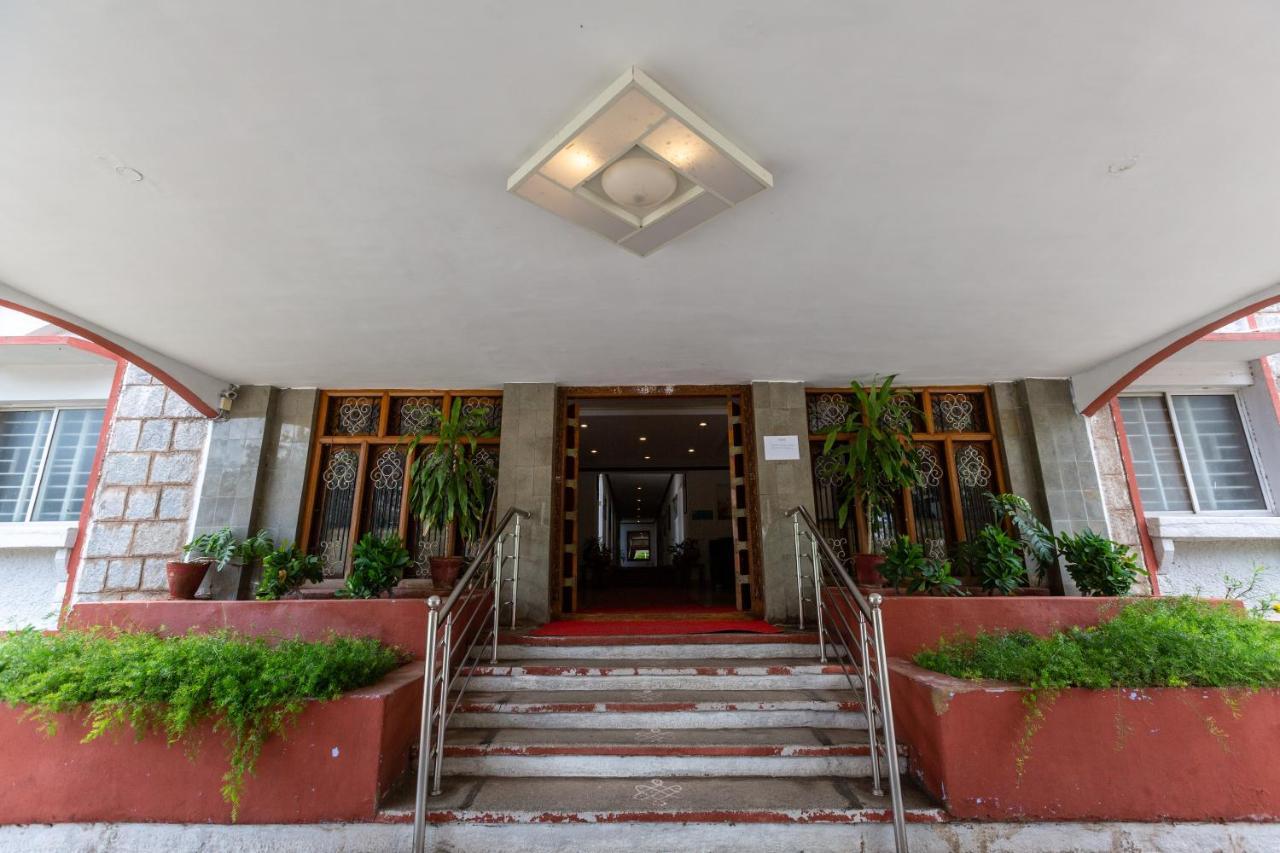 Kstdc Hotel Mayura Bhuvaneshwari Kamalapur Hampi Exterior photo