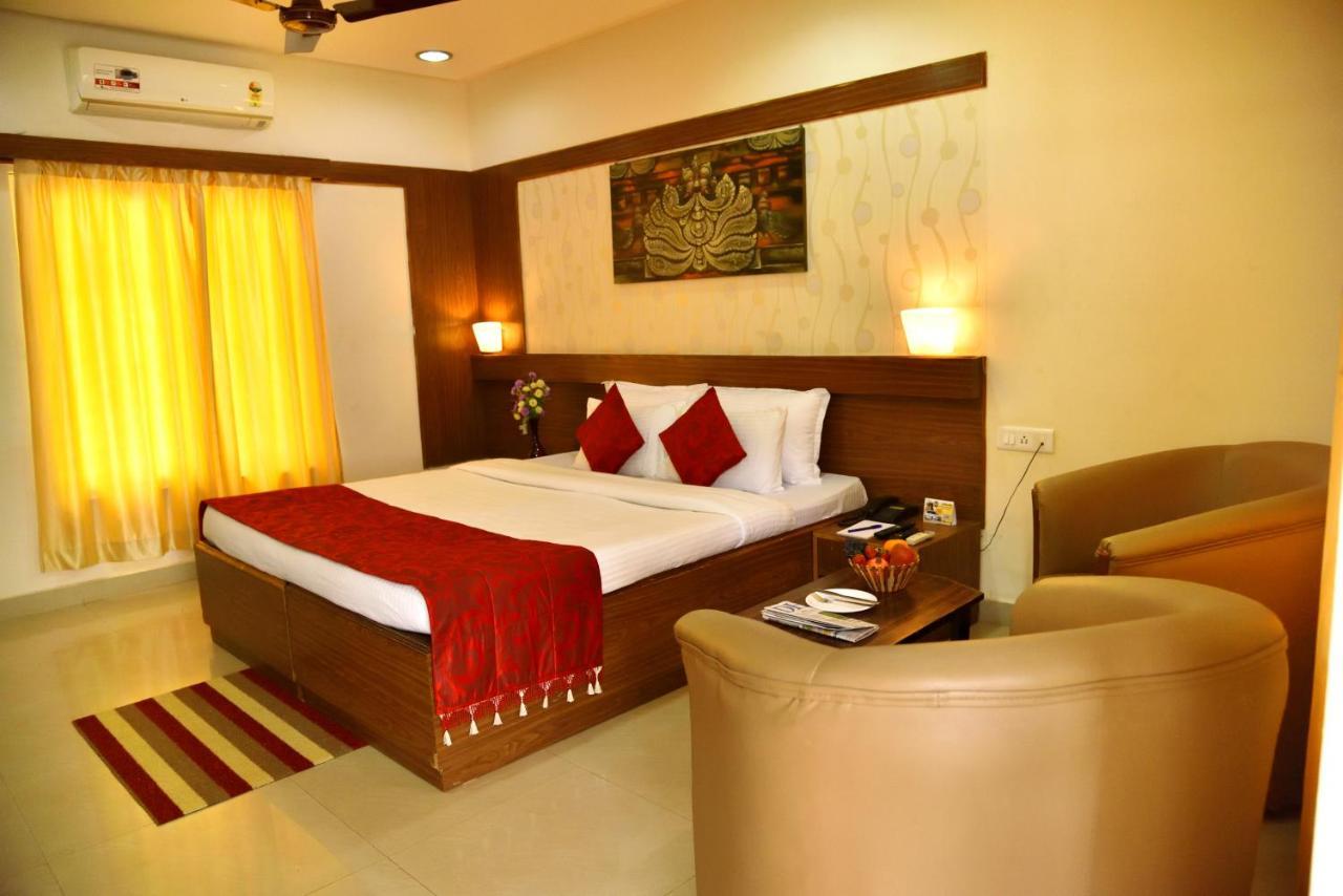 Kstdc Hotel Mayura Bhuvaneshwari Kamalapur Hampi Exterior photo